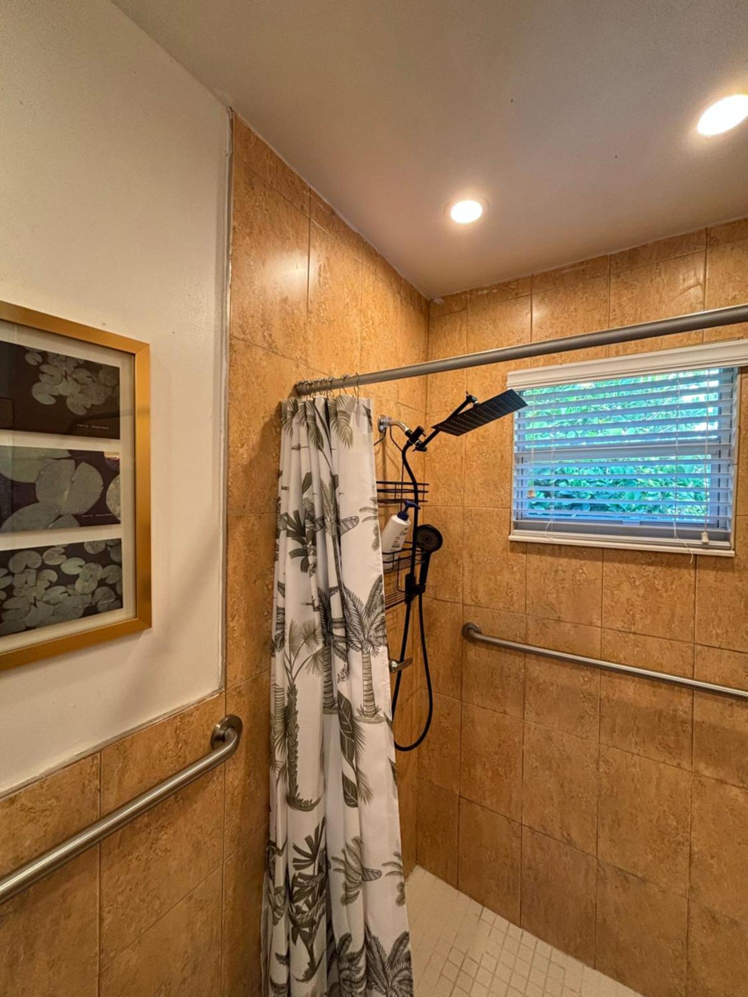 Deluxe Room In Best Location Miami In A 2 Bedrooms Unit - Parking, Laundry And Luggage Storage Zewnętrze zdjęcie
